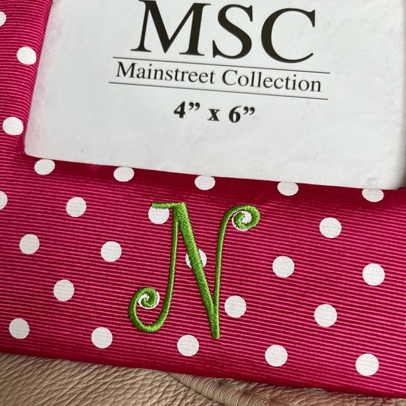 Fushia Polka Dot Photo Frame 4x6 with Monogram "N" Initial - Picture 3 of 4